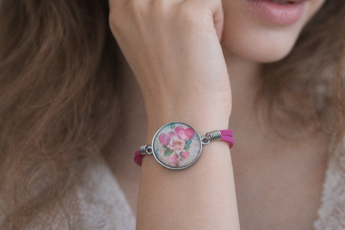 Hearts in Bloom Bracelet – product view 1 by LV Homemade