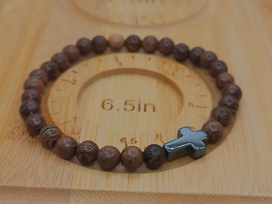 Brown Wood with Silver Cross – product view 2 by LV Homemade