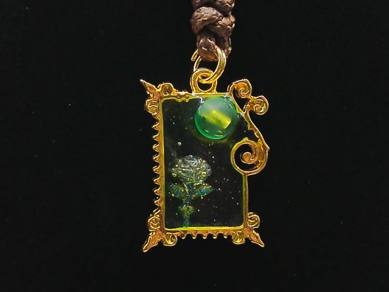 Emerald rose pendant