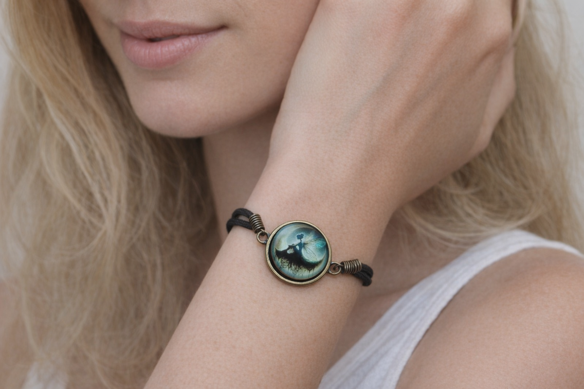 Fairy Moonlight Bracelet – product view 1 by LV Homemade