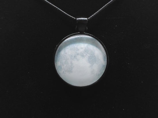 Full Moon pendant