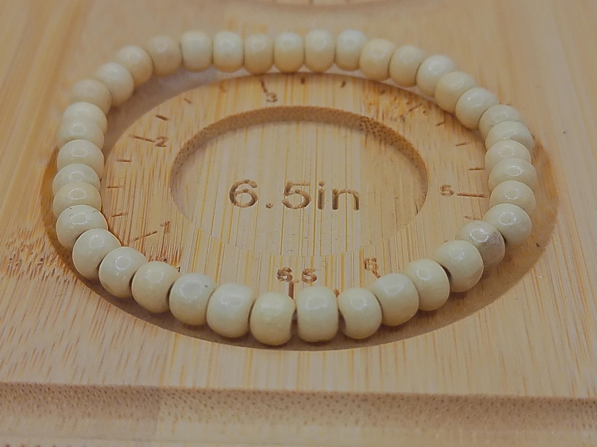 White Wood Elastic Bracelet – product view 2 by LV Homemade